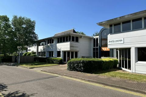 Office to rent, Unit 3 & 4, The Pavilions, Ruscombe Business Park Knowl Hill RG10 9NN