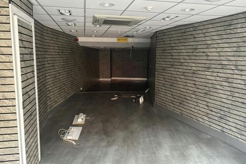 Retail property (high street) for sale, 33 Peascod St Windsor SL4 1EA