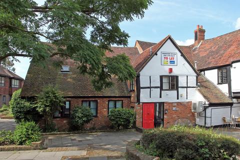 Office to rent, Denmark St Wokingham RG40 2AZ