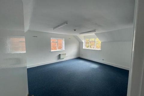 Office to rent, 1 The Courtyard, Denmark Street Wokingham RG40 2AZ