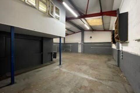 Industrial development to rent, Unit 4, Longshot Industrial Estate Bracknell RG12 1RL