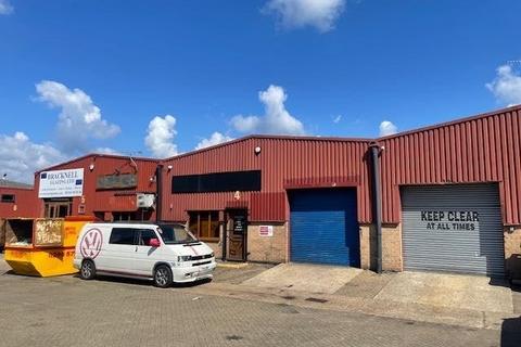 Industrial development to rent, Unit 4, Longshot Industrial Estate Bracknell RG12 1RL