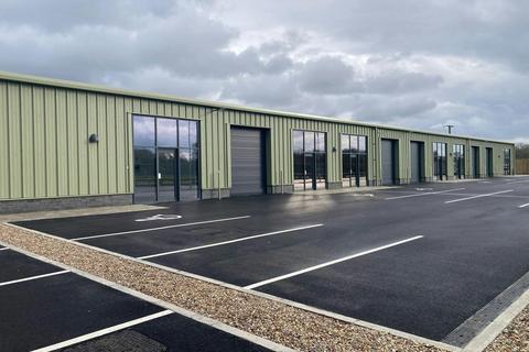 Warehouse to rent, Mare Lane Business Park, Mare Lane Bracknell RG42 5BF