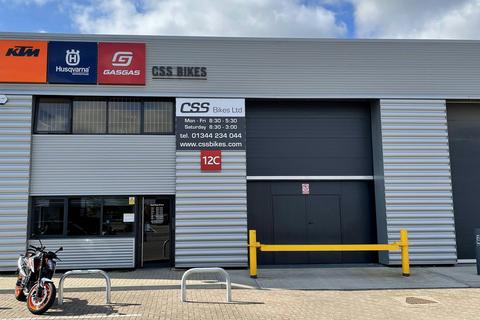 Warehouse to rent, Unit 2, The Western Centre, Western Road Bracknell RG12 1RW