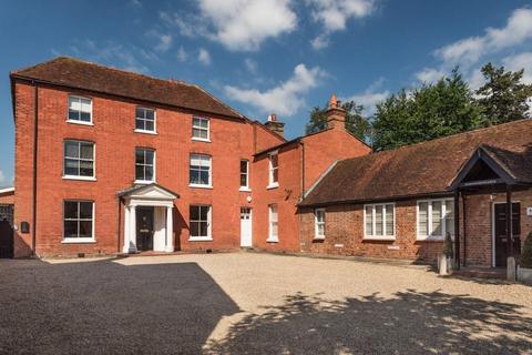 Office to rent, 93 High St Burnham SL1 7JZ