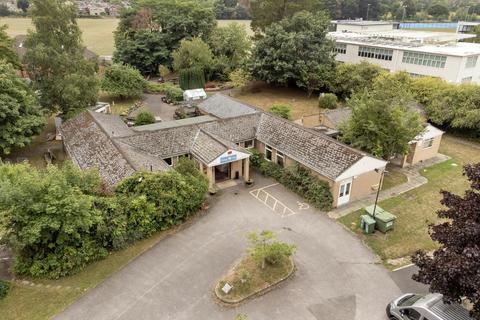 Healthcare facility for sale, Rances Ln Wokingham RG40 2LH