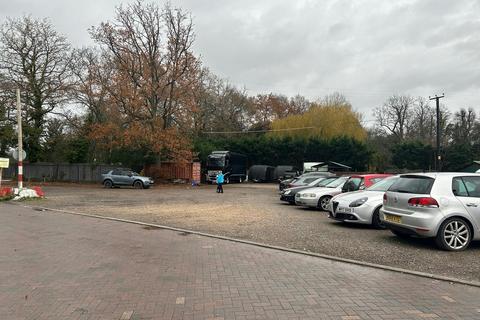 Office to rent, Hallgrove Bagshot GU19 5HP