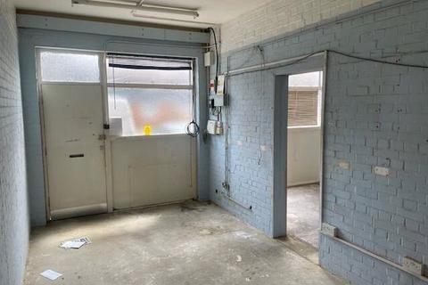 Industrial unit to rent, 108-109 Liscombe Bracknell RG12 7DE
