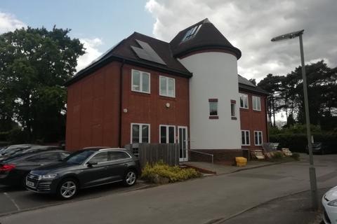 Office to rent, The Square Lightwater GU18 5SS