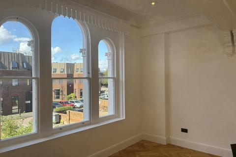 Office to rent, 7 High St Windsor SL4 1LD