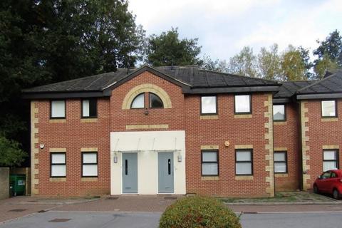 Office to rent, London Rd Bagshot GU19 5HD