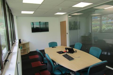 Distribution warehouse to rent, Brook House, Downmill Road Bracknell RG12 1QS