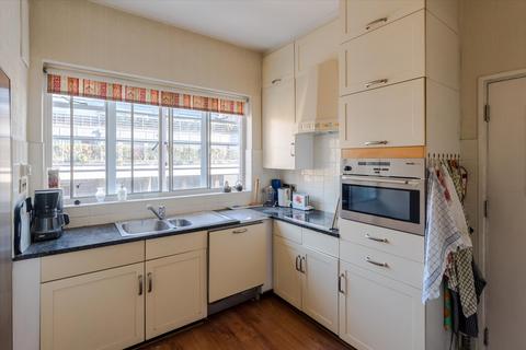 2 bedroom flat for sale, Stockleigh Hall, Prince Albert Road, St John's Wood NW8