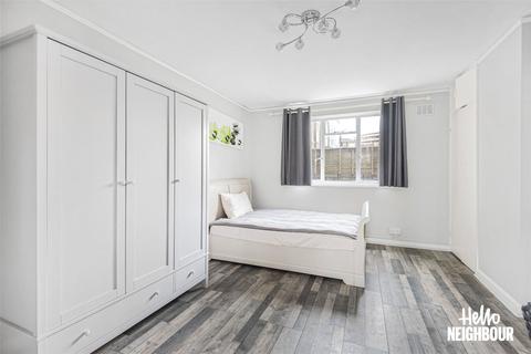 Studio to rent, Gloucester Place, London, NW1