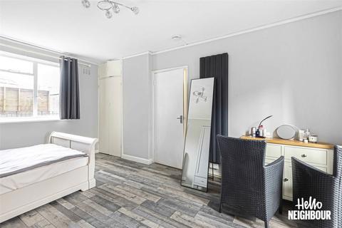 Studio to rent, Gloucester Place, London, NW1