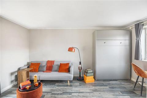 Studio to rent, Gloucester Place, London, NW1