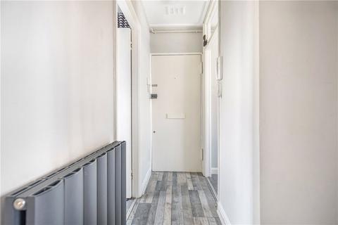 Studio to rent, Gloucester Place, London, NW1