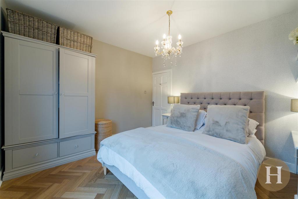 Hadleigh Estate Agents-17.jpg