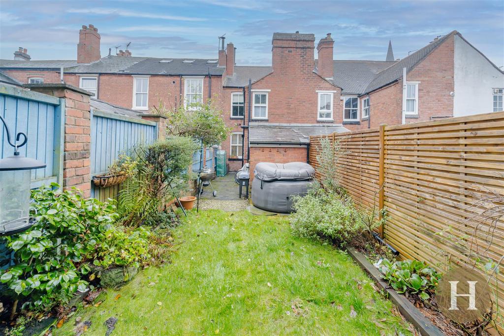 Hadleigh Estate Agents-30.jpg