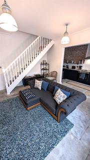 2 bedroom end of terrace house to rent, Victoria Street, Greater Manchester OL15