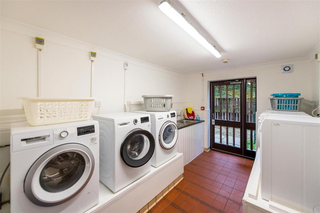 Flat 18 Homedrive House-16.jpg