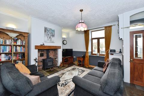 2 bedroom end of terrace house for sale, Padfield Main Road, Glossop SK13