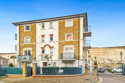 2 bedroom flat for sale, St Vincents Court, Brighton Marina, BN2