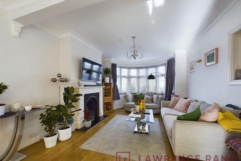 4 bedroom property to rent, Torrington Road, Ruislip, HA4