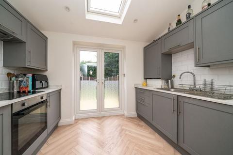 undefined, Front Street, Slip End, LU1