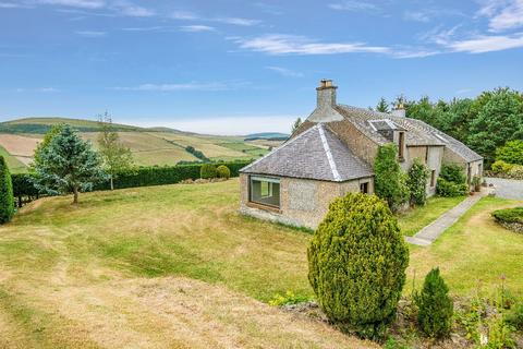 4 bedroom detached house to rent, Peebles EH45