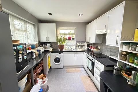 2 bedroom apartment for sale, Locket Road, Harrow