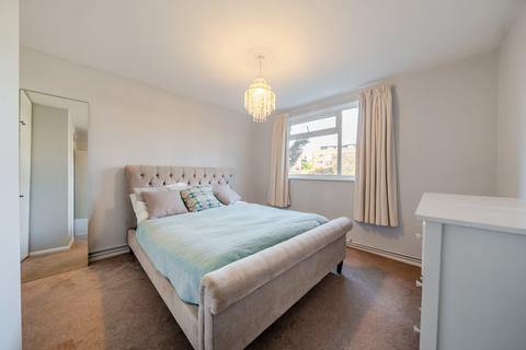 2 bedroom flat for sale, Lansdowne Road, London, SW20