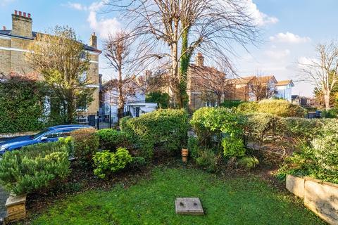 2 bedroom flat for sale, Lansdowne Road, London, SW20