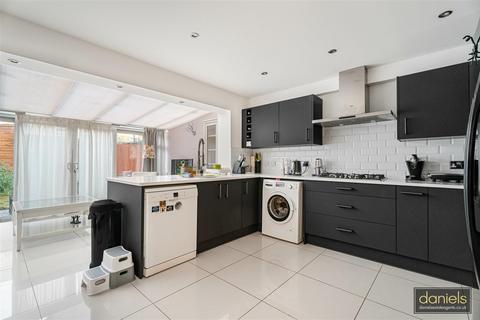 4 bedroom townhouse for sale, Compton Avenue, Wembley