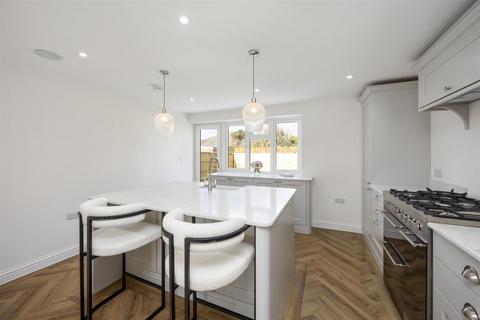 undefined, North Avenue, Goring-by-Sea