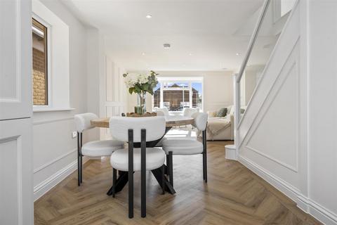 undefined, North Avenue, Goring-by-Sea
