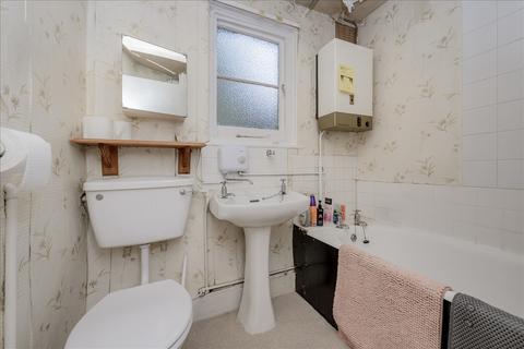 1 bedroom flat for sale, Iffley Road, Hammersmith W6