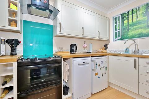 1 bedroom apartment for sale, Highclere Court, Knaphill, Woking, Surrey, GU21
