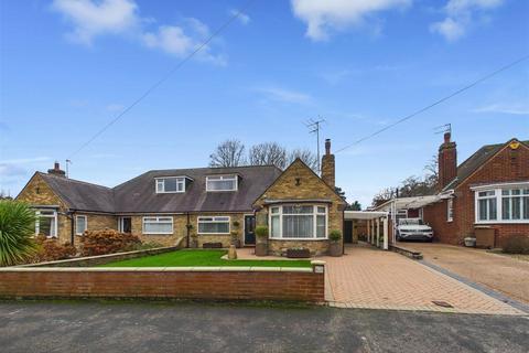 3 bedroom semi-detached bungalow for sale, Tranby Avenue, Hessle