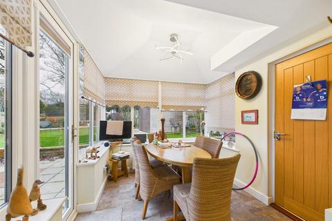 3 bedroom semi-detached bungalow for sale, Tranby Avenue, Hessle