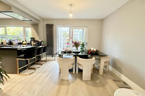 4 bedroom terraced house for sale, St Ives Gardens, Meyrick Park, Bournemouth, BH2