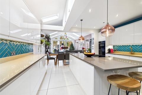 5 bedroom semi-detached house for sale, Swiss Avenue, Chelmsford, Essex, CM1