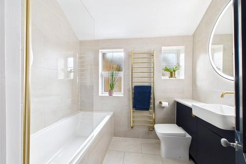 5 bedroom semi-detached house for sale, Swiss Avenue, Chelmsford, Essex, CM1