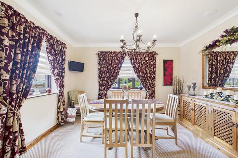 3 bedroom detached bungalow for sale, Mersea Road, Colchester