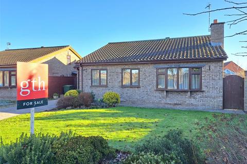 2 bedroom bungalow for sale, Warwick Gardens, Burnham-on-Sea, Somerset, TA8