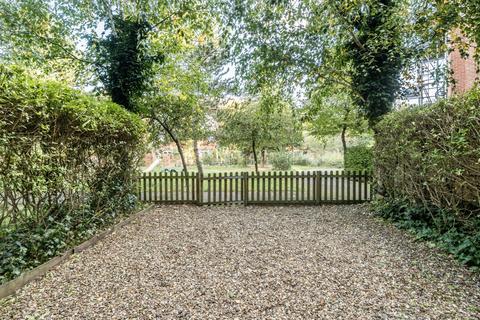2 bedroom maisonette for sale, Windmill Road, Slough, Berkshire