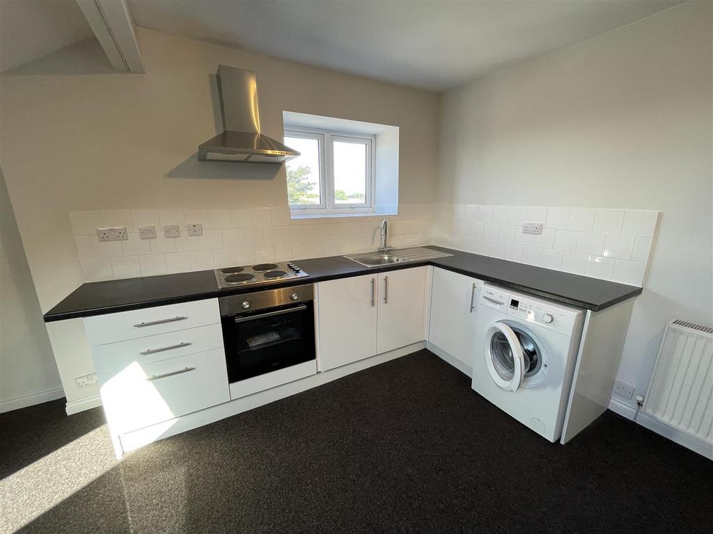 1 E Borough Rd Kitchen.jpg