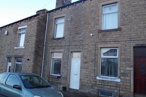 3 bedroom terraced house to rent, Redcliffe Street, Keighley, West Yorkshire, BD21