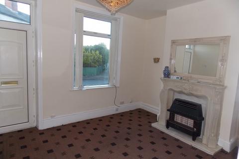 3 bedroom terraced house to rent, Redcliffe Street, Keighley, West Yorkshire, BD21