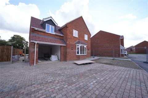 4 bedroom detached house to rent, White Horse Drive, West Row, Bury St. Edmunds, Suffolk, IP28